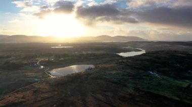 Bonny Glen 'in havadan görünüşü Portnoo' nun County Donegal - İrlanda