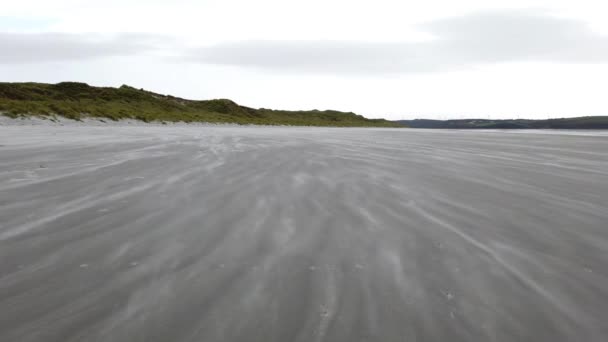 Písečná Bouře Pláži Dooey Lettermacaward Hrabství Donegal Irsko — Stock video
