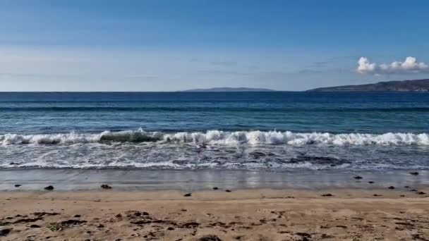 Waves Narin Strand Una Bellissima Grande Spiaggia Con Bandiera Blu — Video Stock