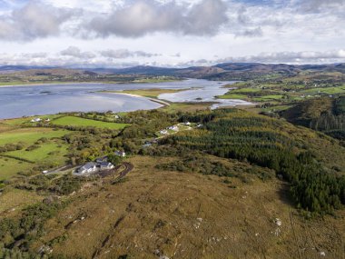 Portnoo 'nun İrlanda Donegal' deki Ballyiriston hava manzarası.
