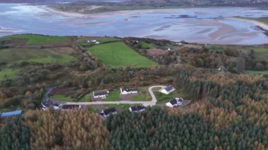 Ballyiriston 'un İrlanda Donegal ilçesindeki hava manzarası.