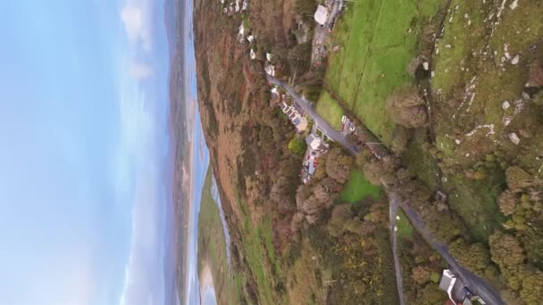 Vista Aérea Clooney Por Portnoo Condado Donegal Irlanda — Vídeos de Stock