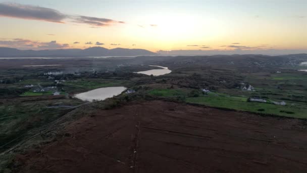 Luftaufnahme Des Lough Fad Bei Portnoo County Donegal — Stockvideo