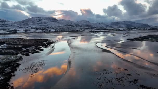 Widok Lotu Ptaka Pokrytą Śniegiem Ardarę Hrabstwie Donegal Irlandia — Wideo stockowe