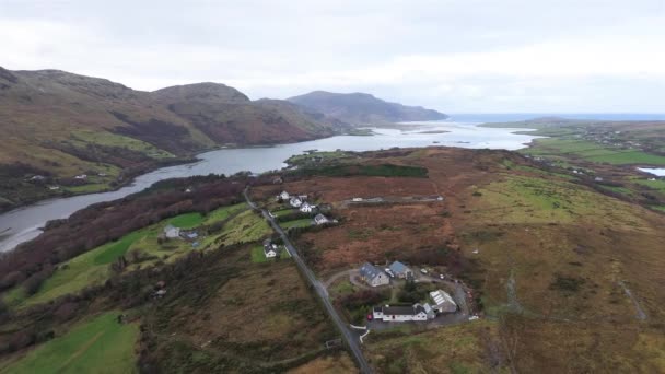 Vista Aérea Kennaughty Por Ardara Condado Donegal Irlanda — Vídeo de stock