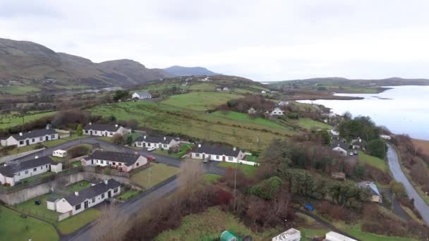 Vista Aérea Drumhaghy Cannaughty Por Ardara Condado Donegal Irlanda — Vídeo de stock
