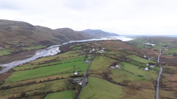 Vista Aérea Kennaughty Por Ardara Condado Donegal Irlanda — Vídeos de Stock