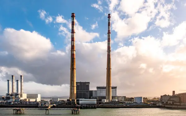 더블린 아일랜드 2019년 03일 항구의 풀베그 발전소 — 스톡 사진