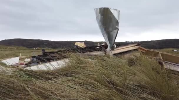 Caravan Completely Broken Storm — Stock Video