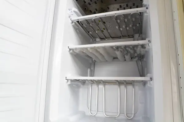 Ice Freezer Defrosting Fridge Freezer — Stock Photo, Image