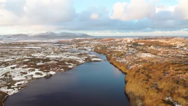 Schneebedeckter Lough Fad Bei Portnoo County Donegal Irland — Stockvideo