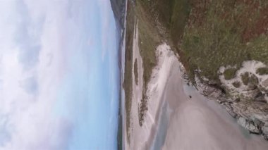 Ardara, Donegal, İrlanda 'dan Maghera sahilinin hava manzarası.