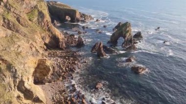 Crohy Head Deniz Kemerinin havadan görünüşü, Donegal İlçesi - İrlanda