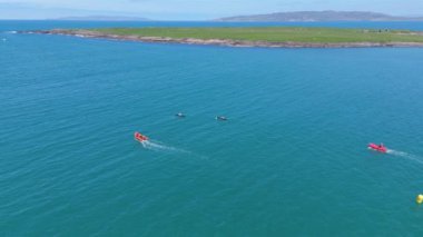 İrlanda Donegal İlçesi 'nde Narin ve Portnoo' nun yer aldığı Regatta 'nın hava manzarası.