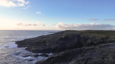 Donegal İlçesi 'ndeki Dawros kıyı şeridinin havadan görüntüsü - İrlanda.