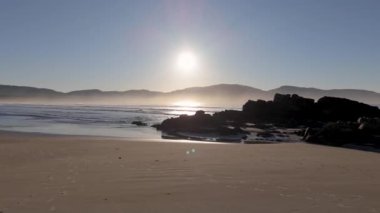 Donegal ilçesindeki Rosbeg 'in güzel sahil manzarası - İrlanda