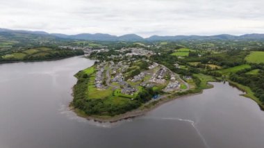 Donegal Town, İrlanda 'da ikamet yeri Tullaghcullion.