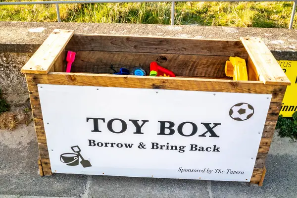 stock image PORTNOO, IRELAND - APRIL 13 2024 : The new toy box is sponsored by the Tavern and kids can borrow and bring back toys.