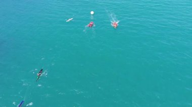 İrlanda Donegal İlçesi 'nde Narin ve Portnoo' nun yer aldığı Regatta 'nın hava manzarası.