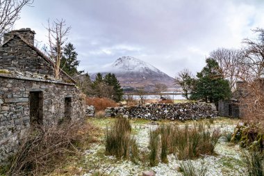 Dunlewey, Donegal, İrlanda 'nın kayıp Glenthornan köyü..