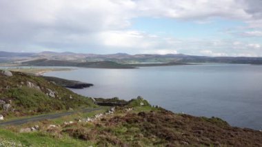 Donegal, İrlanda 'da Lettermacaward' ın Dooey plajı.