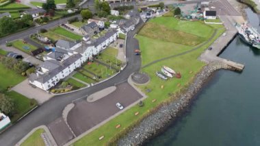 İrlanda 'nın Donegal ilçesindeki Greencastle' daki Inishowen Denizcilik Müzesi 'nin hava manzarası.