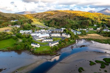 Gortahork, County Donegal, İrlanda 'nın Killult kıyısındaki hava manzarası.