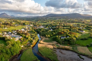 Gortahork, County Donegal, İrlanda 'nın Killult kıyısındaki hava manzarası.