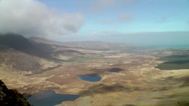 İrlanda 'nın Kerry ilçesindeki Conor Geçidi' nin manzarası.