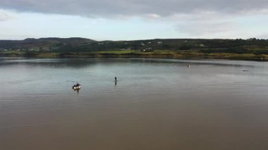 Jetski, Gweebarra körfezinde Portnoo ve Lettermacaward arasında sıkıştı..