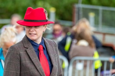 MEENACİL, İKİNCİ DONEGAL, İRELAND - 04: 2025 Köpek bölümünün gönüllüleri Meencross Tarım Fuarı 'nın tadını çıkarıyorlar..