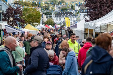 GLENTIES, COUNTY DONEGAL, IRELAND - 13 Eylül 2025: The Hasat Fuarı, Anayol 'da düzenlenen ücretsiz yıllık etkinliktir..