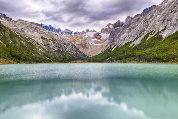 Coucher Soleil Sur Les Montagnes Des Andes Reflétant Dans Lac — Photo
