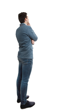 Genç ve düşünceli bir iş adamının dikiz manzaralı portresi. İş emelleri ve başarıları kavramı