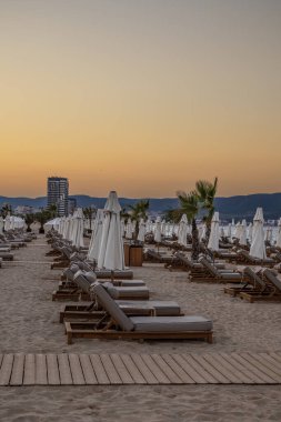 Yazın Sunny Beach 'te tatil köyü