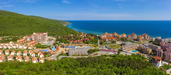 Bulgaristan 'ın Burgaz kentindeki Sunny Beach yakınlarındaki Elenite tatil köyüne hava manzarası