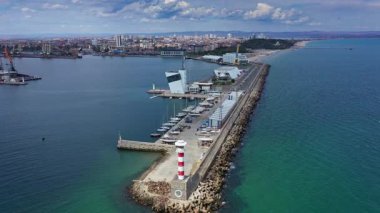 Bulgaristan 'ın Burgaz limanına hava görünümü