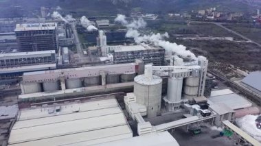 Bulgaristan 'ın Varna kentindeki termoelektrik santraline hava görüntüsü