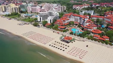 Bulgaristan 'ın Karadeniz kıyısındaki Sunny Beach sahil beldesinin hava manzarası