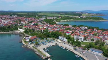 Bulgaristan 'ın Burgaz kentindeki Çarevo kasabasının hava manzarası