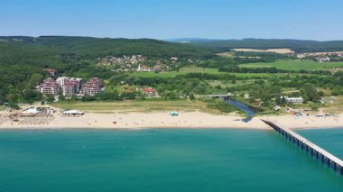 Bulgaristan 'ın Varna kentindeki Shkorpilovtsi sahil beldesinin hava manzarası