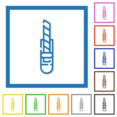 Beyaz arkaplanda kare çerçevelerde düz renk simgelerini kes