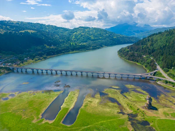 Lago Viaducto Poiana Largului Puente Rumania — Foto de Stock