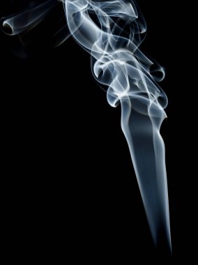 Siyah arkaplandaki soyut duman yakın plan