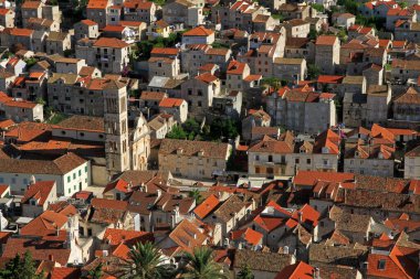Hırvatistan 'ın Hvar adasındaki St. Stephen Katedrali ve çan kulesi, Hvar kenti