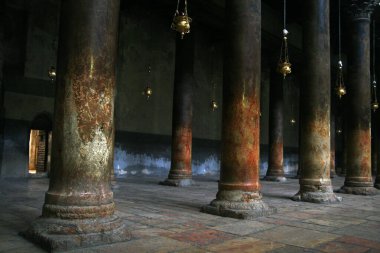 Doğuş Kilisesi, İsrail 'in Batı Şeria, Filistin, Beytüllahim' de bulunan bir bazilikadır. 