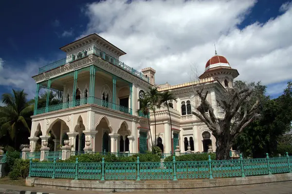 Palacio de Valle, Valle Sarayı, Punta Gorda, Cienfuegos, Küba