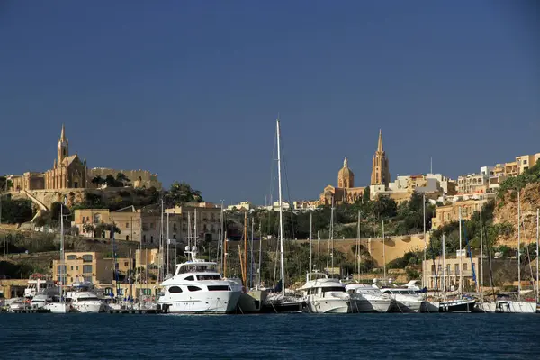 Gozo Kanal Hattı 'ndan Mgarr Limanı Manzarası, Gozo, Malta