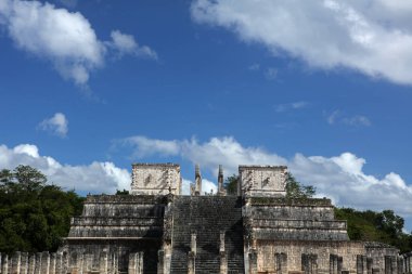 Chichen Itza 'daki Savaşçılar Tapınağı Yucatan, Meksika