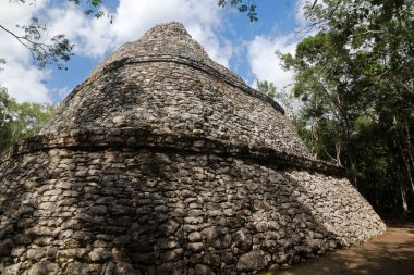 Coba Arkeolojik Alanında Xai-be Piramidi, Yucatan Yarımadası, Meksika